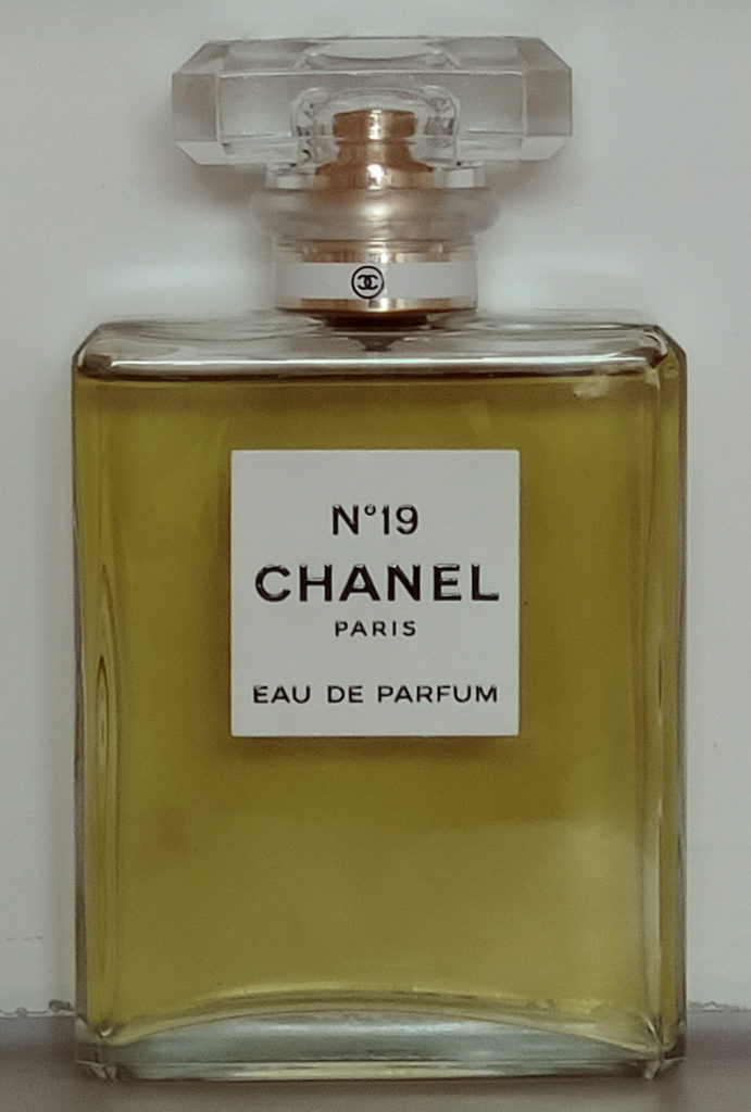 chanel no 19