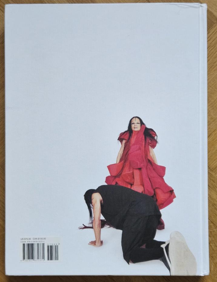 alexandra carl collecting fashion back cover